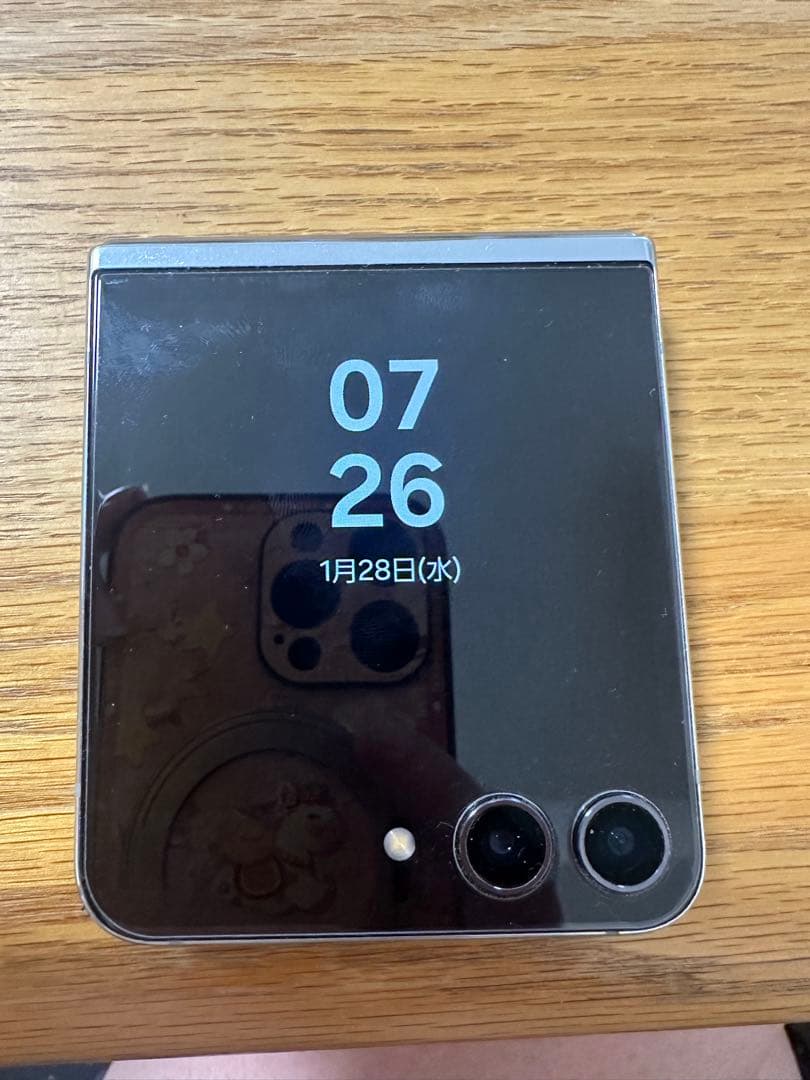 Samsung Galaxy Z Flip 5 国内版　ドコモ
