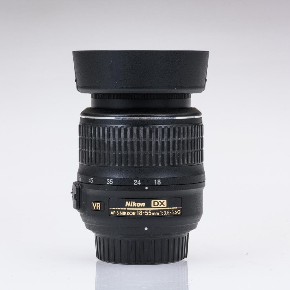 Nikon DX ダブルレンズセット AF-S 18-55mm 55-200mm