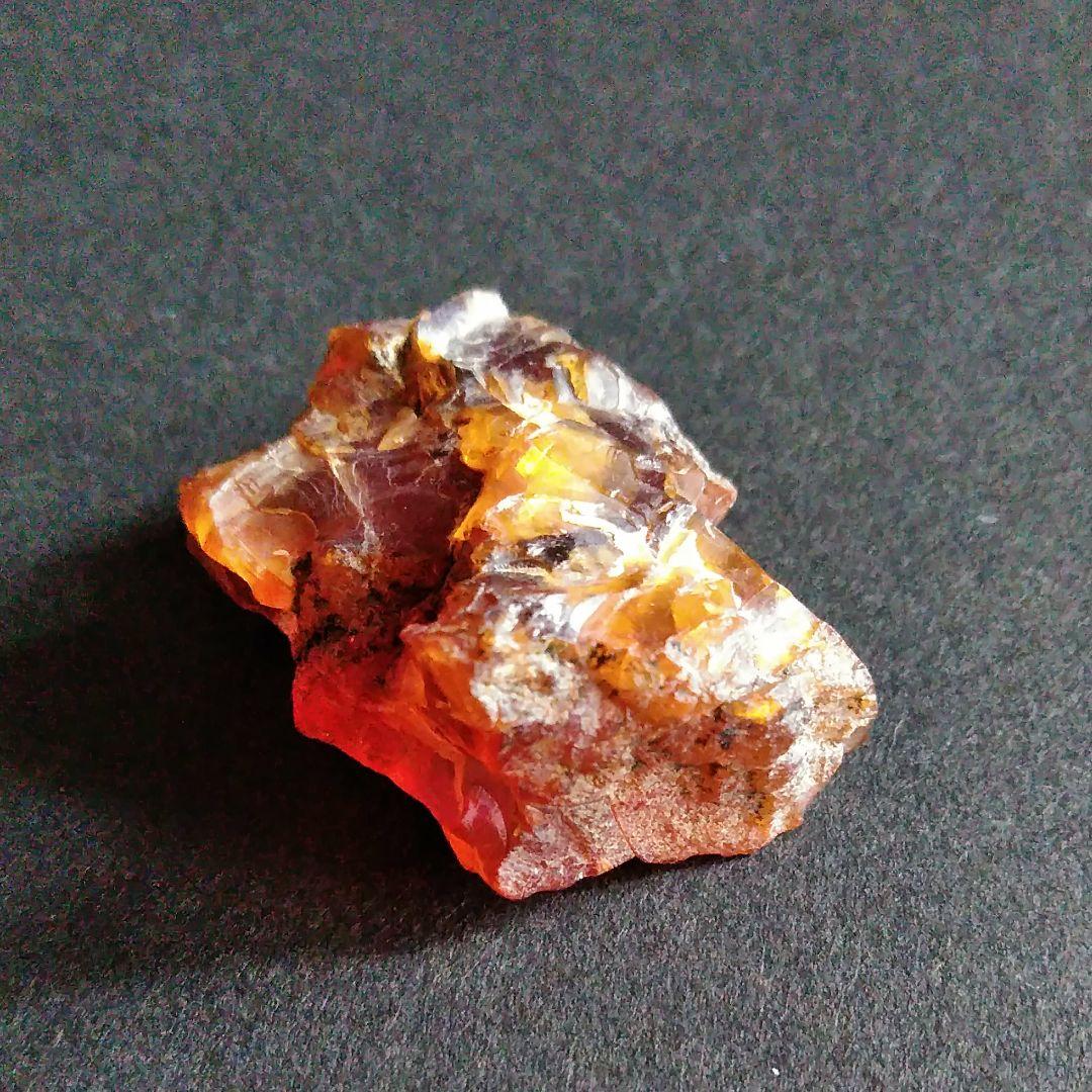 琥珀　標本　化石　白亜紀　ナチュラル　33mm