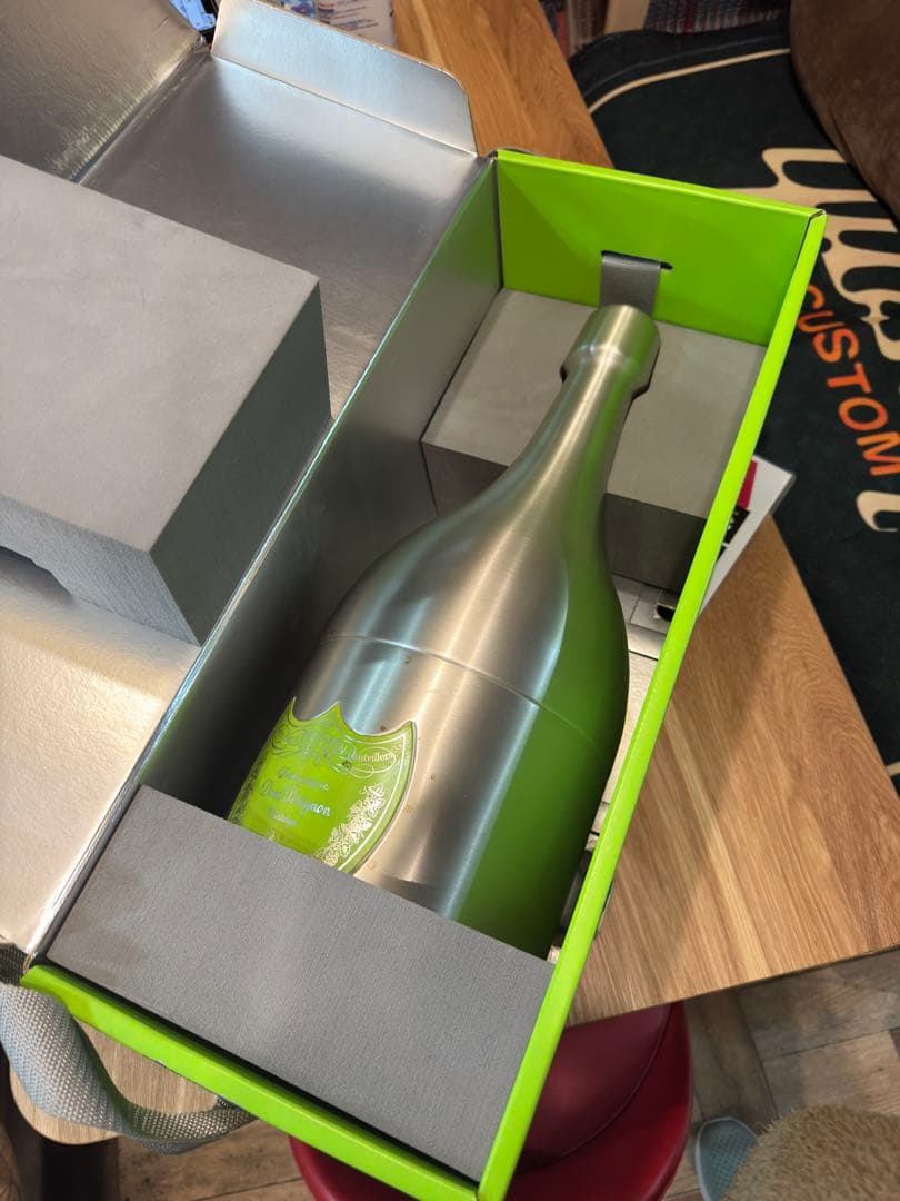 Dom Pérignon グリーンシャンパン空箱
