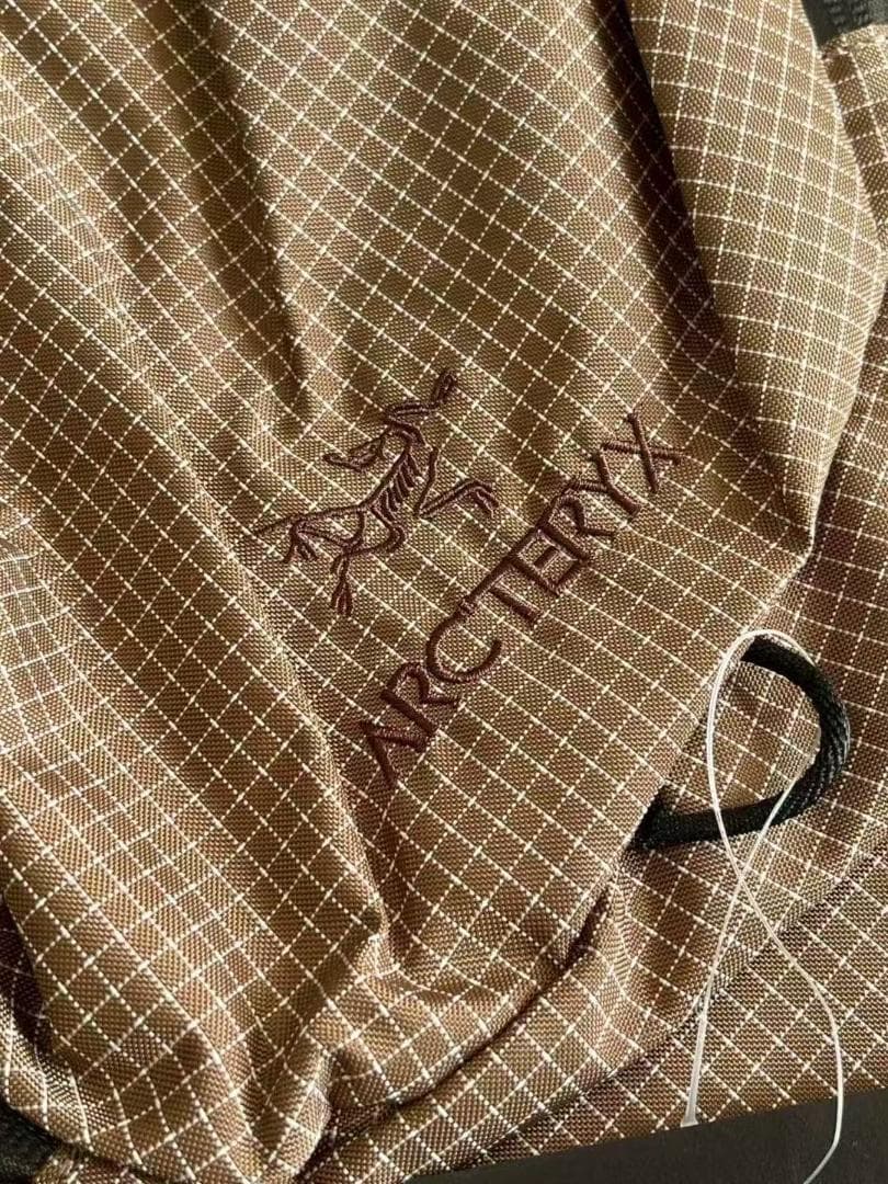 新品未使用ARC'TERYX Konseal 15 ブラウン