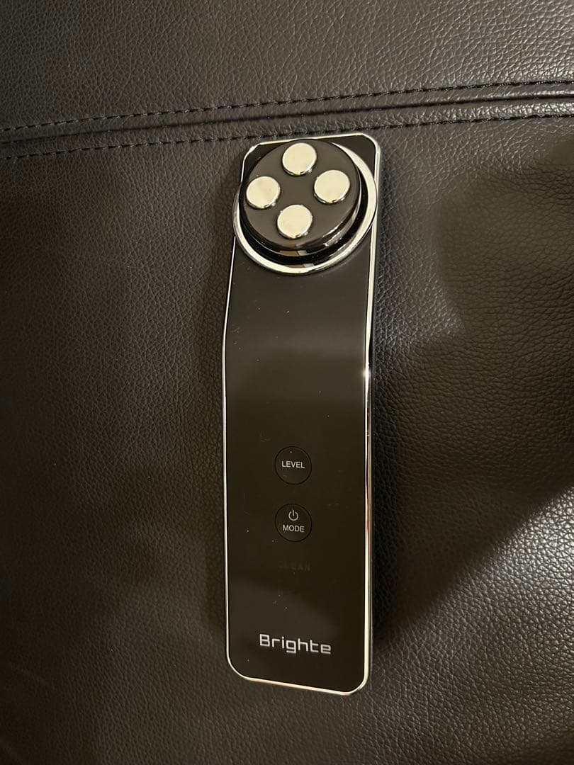 Brighte E-LIFT 美顔器 ブラック　専用ジェル付き