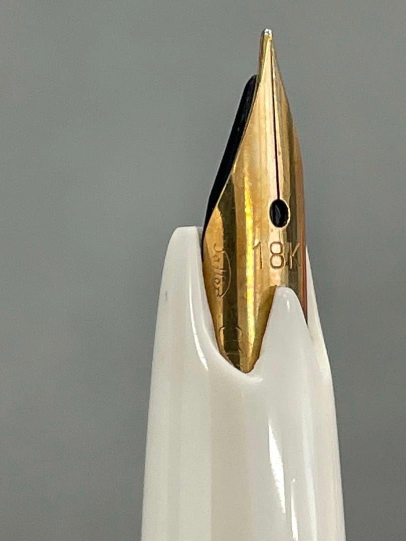 【極希少/未使用】セーラー万年筆 18K ペン先 昭和レトロ 花柄 外箱付