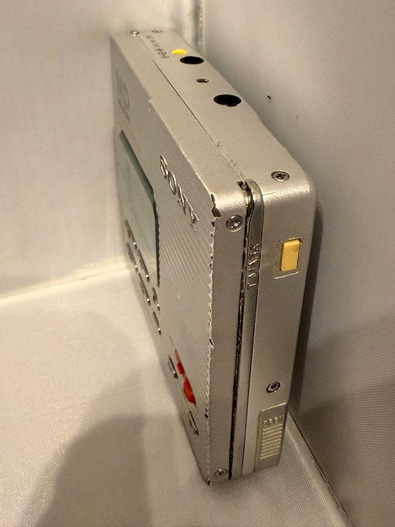 [A]SONY ポータブルMDプレーヤー MZ-R90/アダプタAC-MZR55