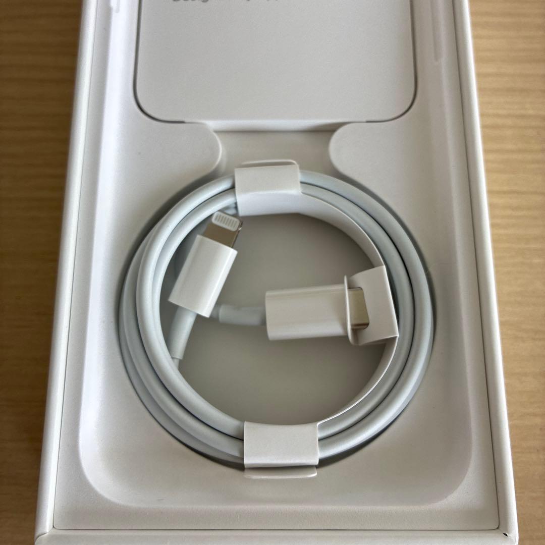 iPhone SE3 64GB ホワイト