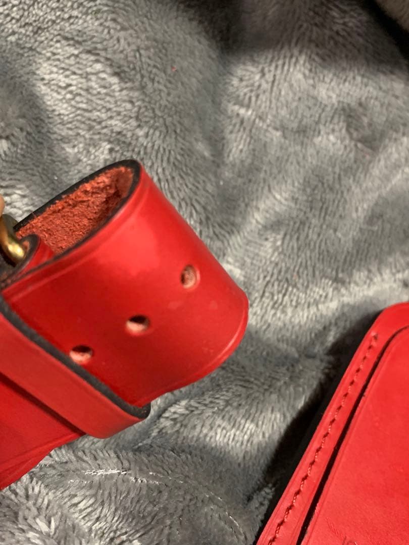 LOUIS VUITTON レザー ネームタグ レッド　美品