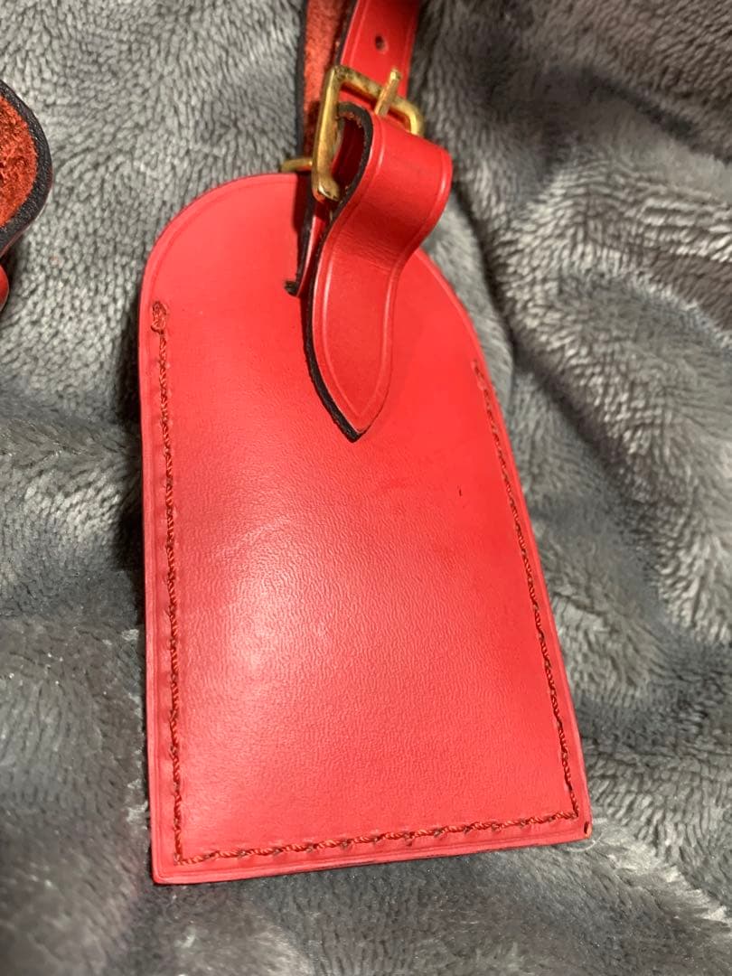 LOUIS VUITTON レザー ネームタグ レッド　美品