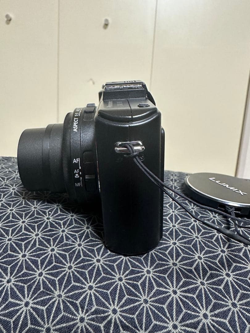 LUMIX DMC-LX5 コンパクトデジタルカメラ