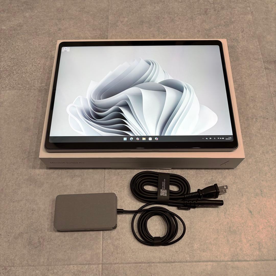 Surface Pro 11 ZHX-00011 純正キーボード ペン付