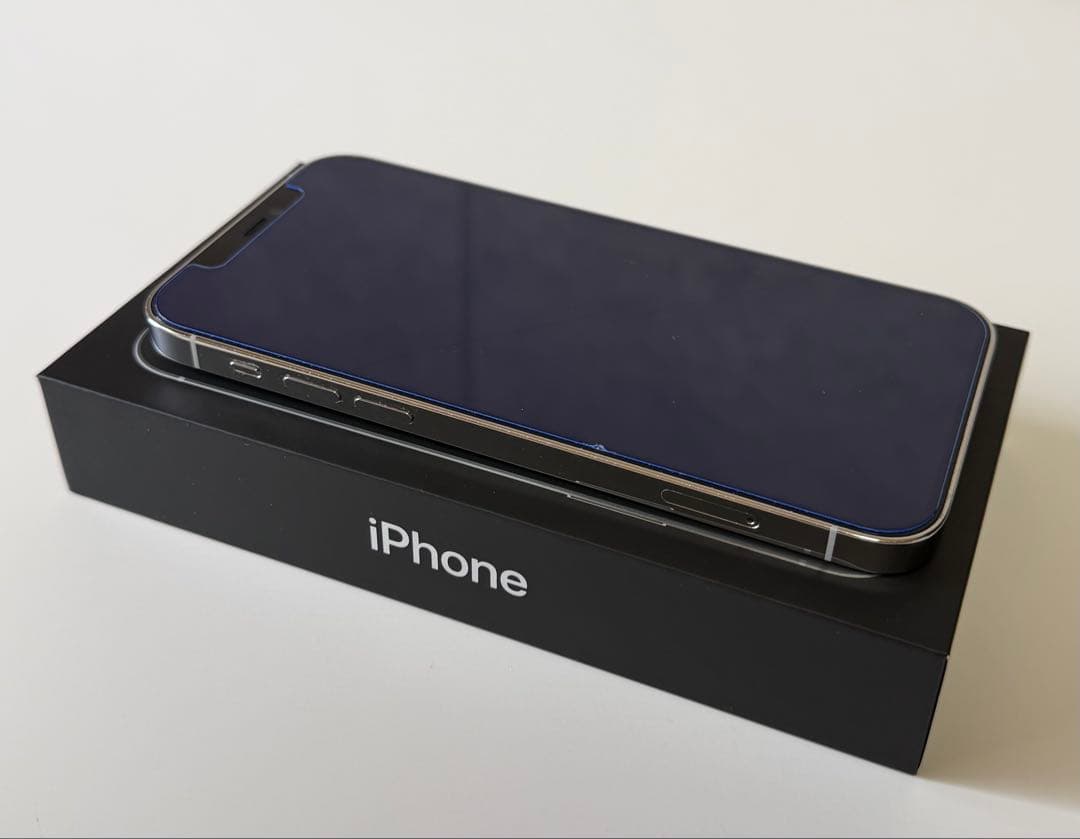 iPhone12 pro 128GB シルバー 本体 SIMロックなし