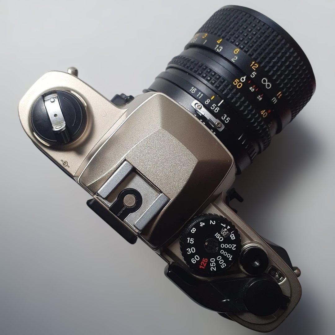 Nikon FM10 フィルム一眼レフカメラ