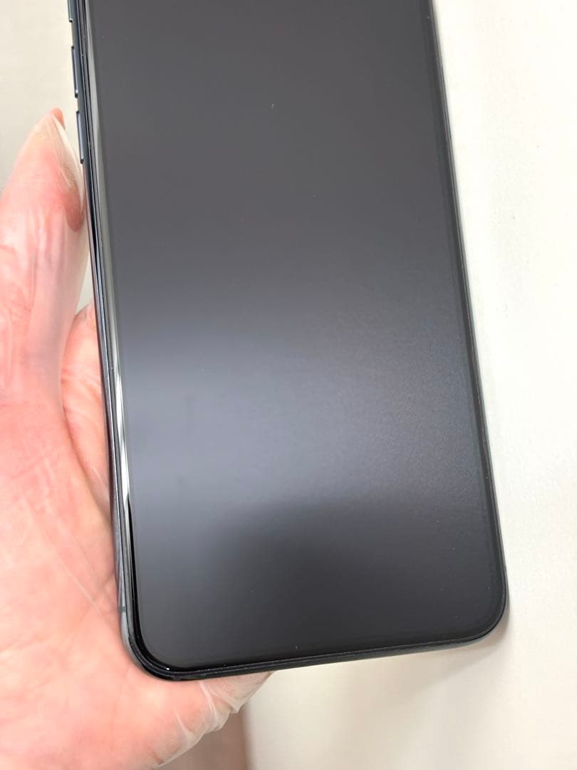 Apple iPhone 11 Pro Maxミッドナイトグリーン