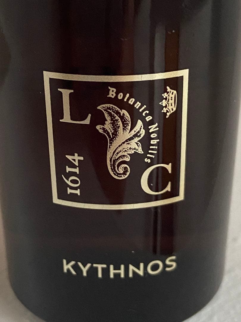 KYTHNOSクヴォン・デ・ミニム リマーカブル パルファム キトノス 50ml