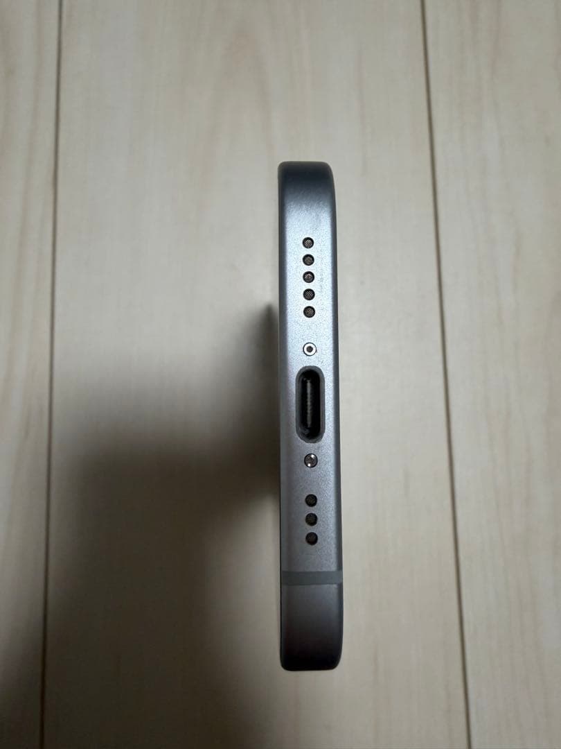 iPhone15 ブルー　ジャンク品