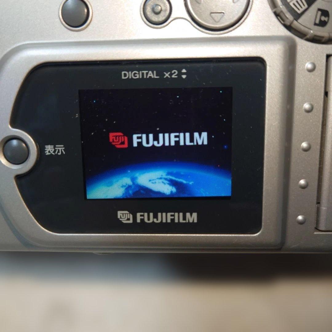 Fujifilm FinePix500デジタルカメラ ・美品・レトロ