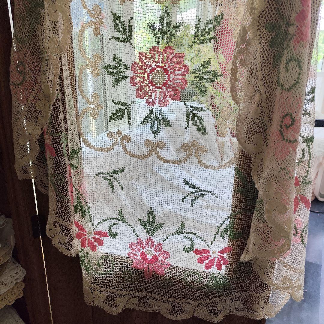 色糸Vintageフィレレース　生成り　円形　フリークロス