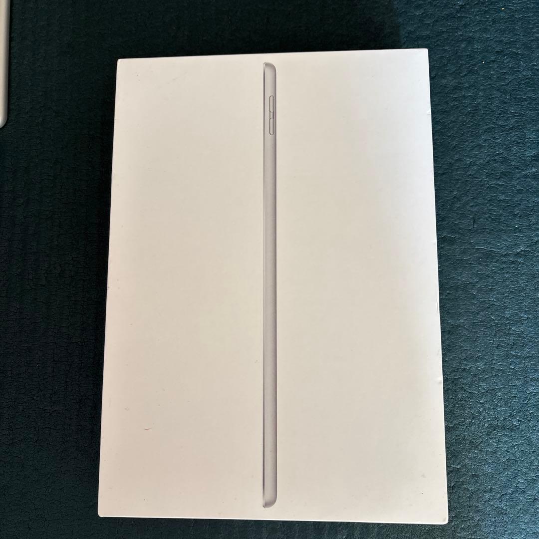 iPad(第９世代)Wi-Fi + Cellular 64GB