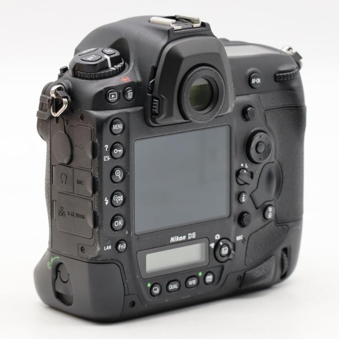 ニコン D5 ボディ（XQD-Type） #3651