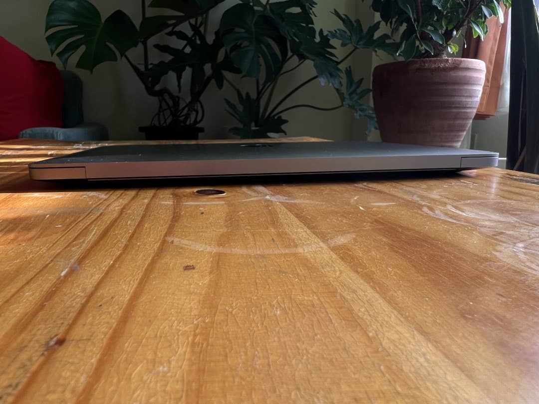 apple MacBook Air M1 上位モデル 512GB 8コアGPU