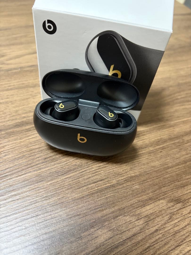 Beats Studio Buds+ ブラック 充電ケース付き