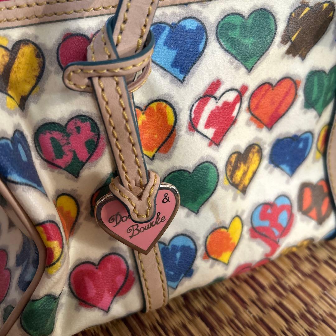 【美品】Dooney & Bourke ハート柄 ハンドバッグマチツキ定価2万