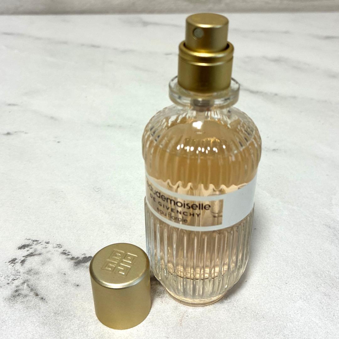 ジバンシィ オードモワゼル フローラル オーデトワレ 50ml E