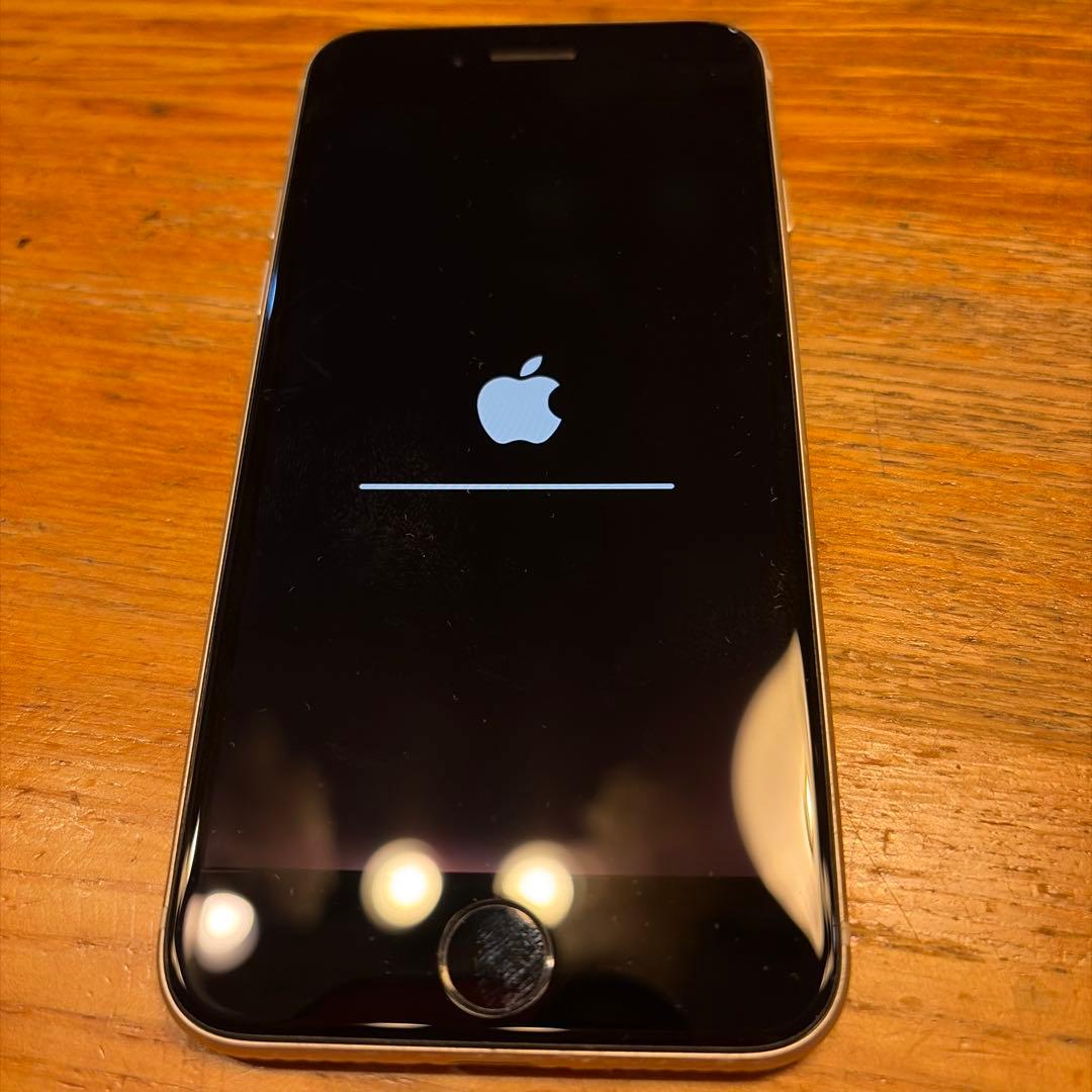 iPhone se 64gb 第3世代