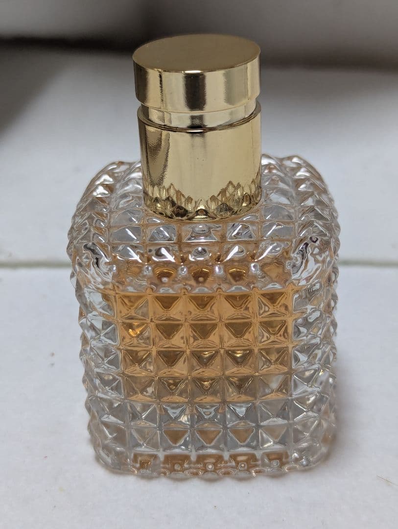 ヴァレンティノドンナオーデパルファム30ml