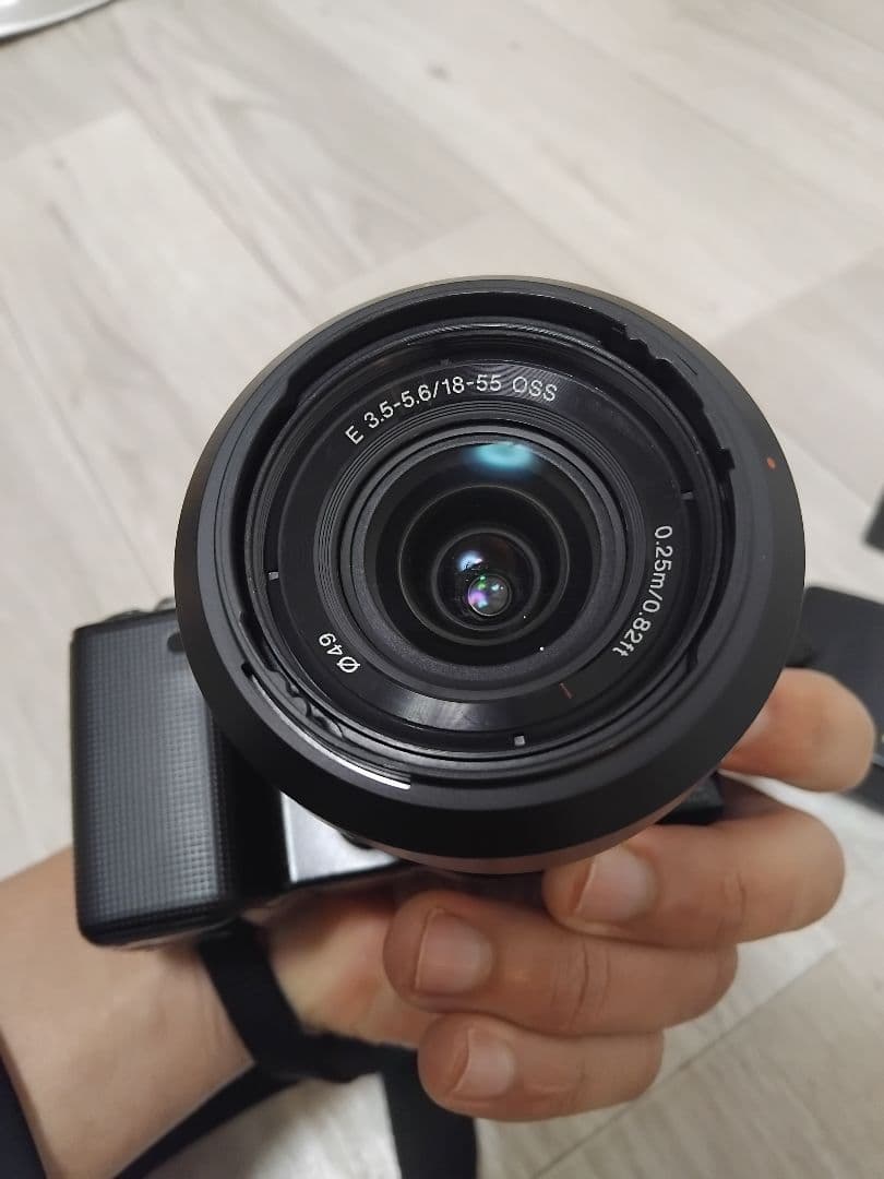Sony NEX5 ミラーレス一眼カメラ 本体 バッテリー2個付き