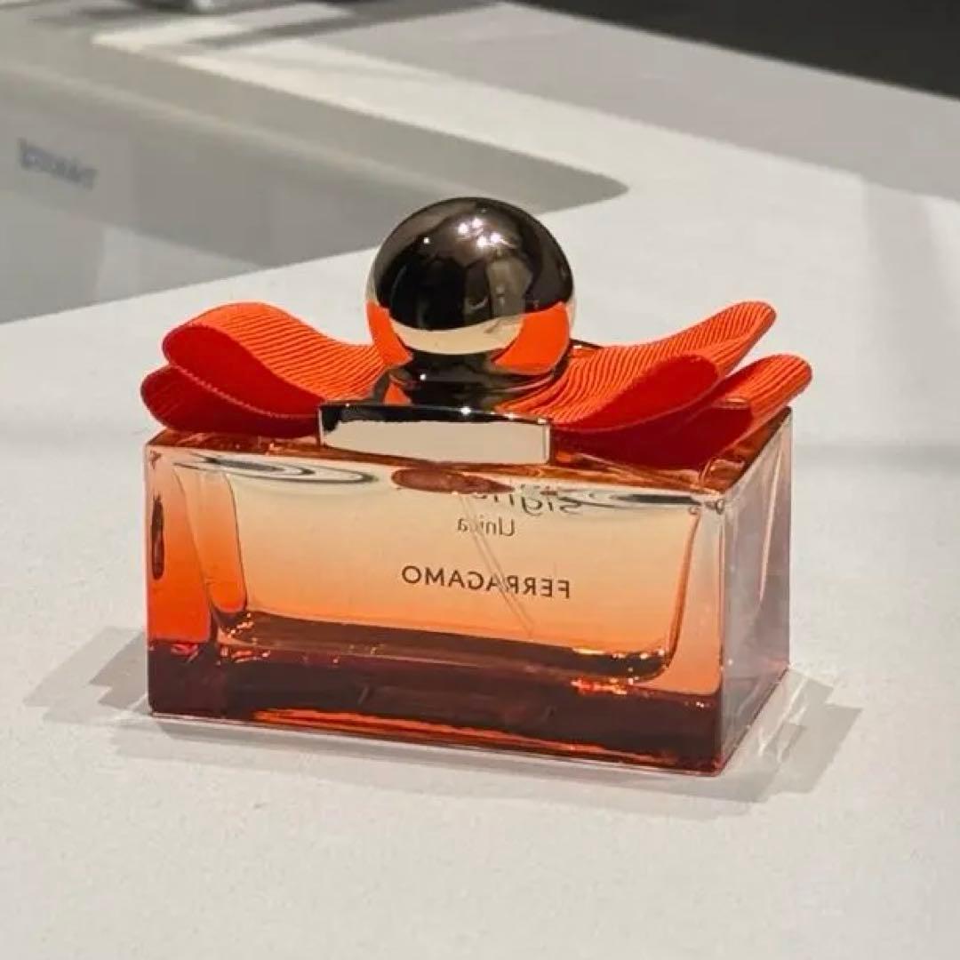 【新品未使用品】フェラガモ シニョリーナ ウニカ香水　50ml