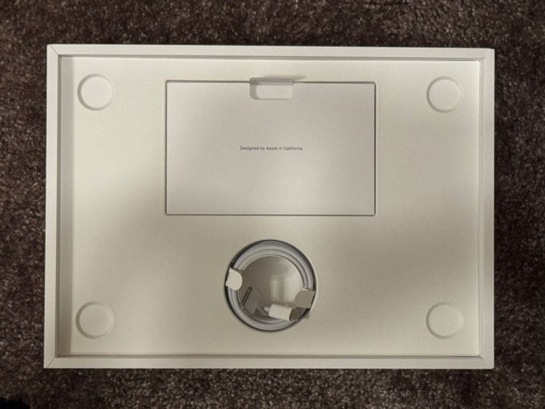 Apple Macbook Air M2 充電器・箱付き