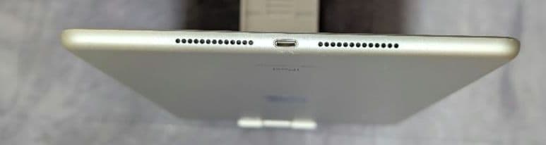 iPad第7世代 32GB シルバーWi-Fiモデル