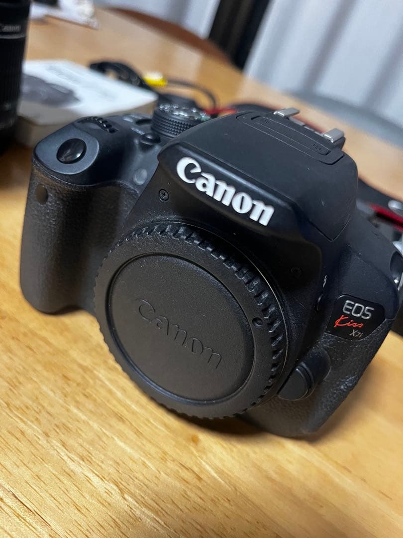 動作確認済】Canon EOS Kiss X7i ダブルズームキット おまけ付