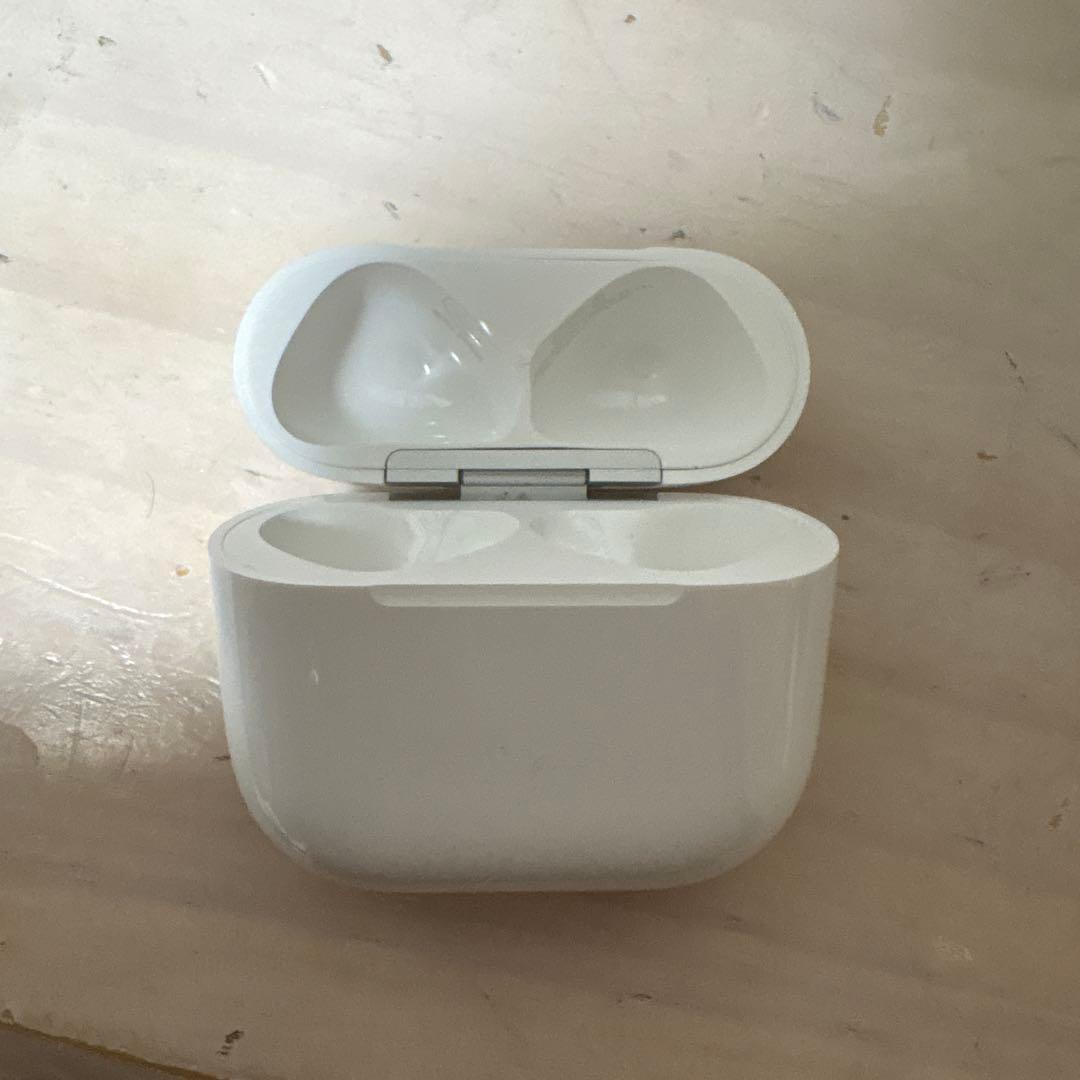 AirPods4本体 ホワイトノイズキャンセリング搭載
