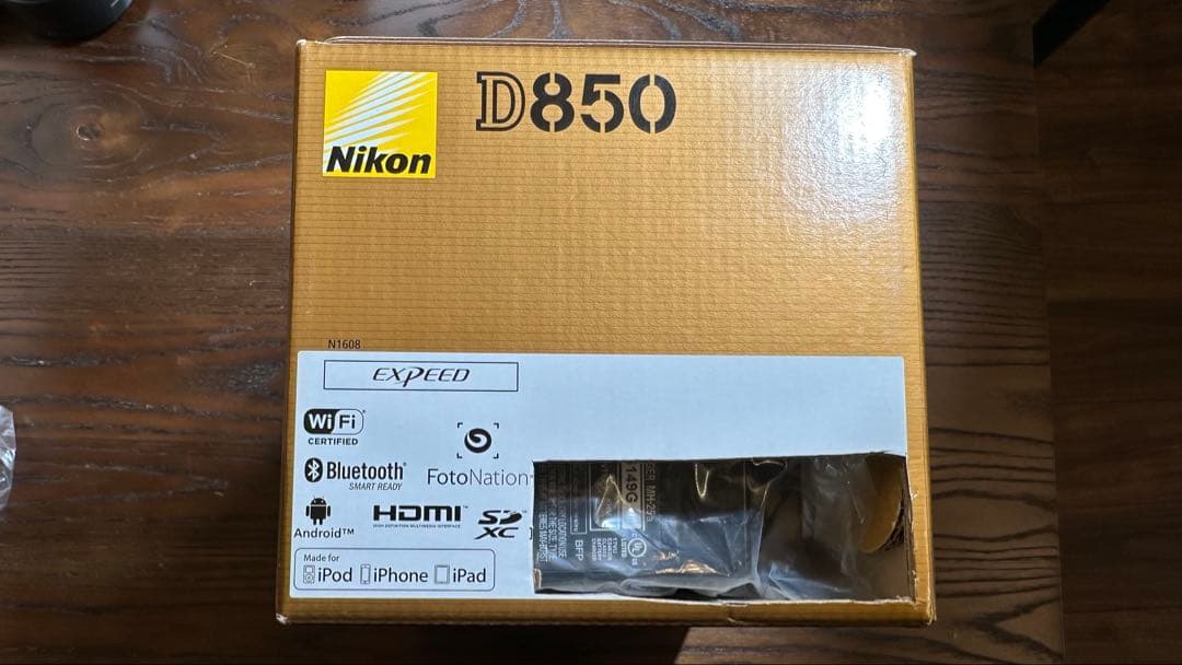 D850 ニコン Nikon ボディ カメラ 本体＋おまけ付テザーケーブル2つ