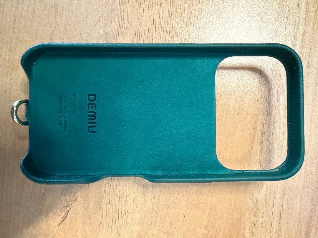 【DEMIU BALLON 】iPhone17pro用ケース　ストラップ付き
