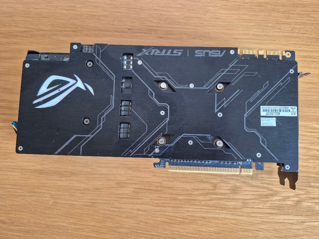 ASUS ROG STRIX GTX 1070 Ti 動作確認済み