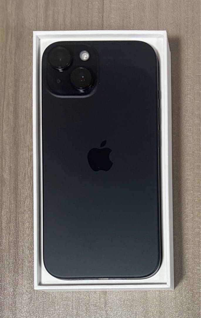 iPhone15 256GB ブラック SIMフリー　美品