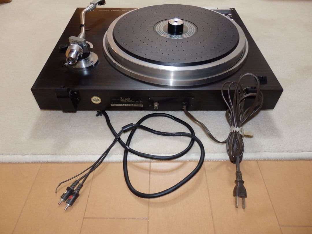 TRIO　レコードプレーヤー　KP-7600