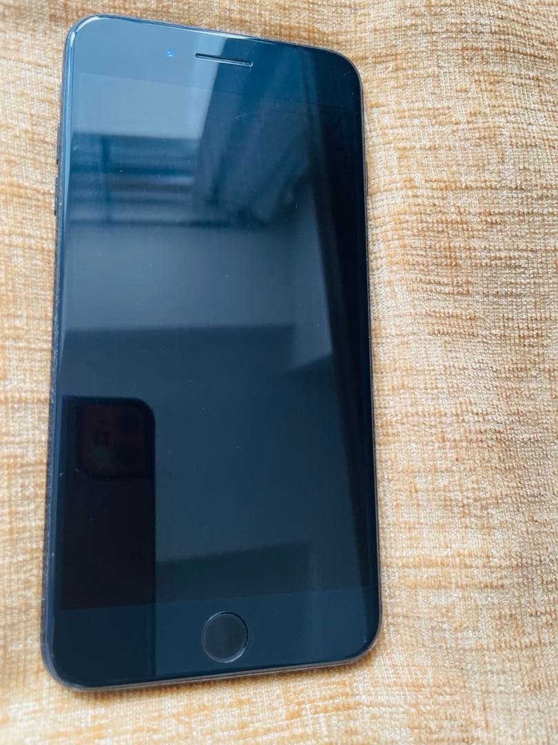 iPhone 7 plus 128GB ジェットブラック　SIMロック解除済