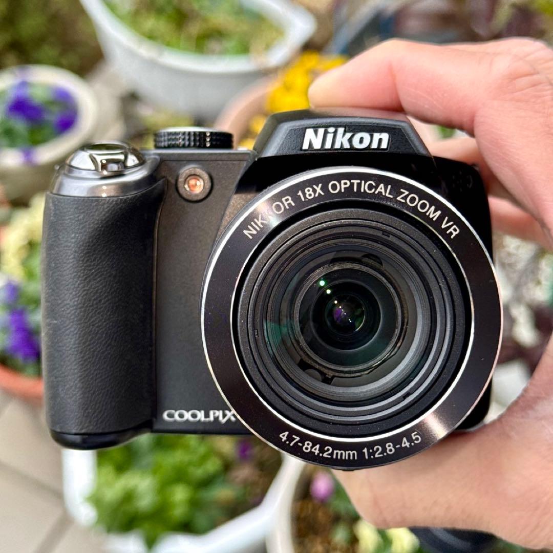 ☆動作OK Nikon coolpix P90 バッテリー&充電器&SDカード付