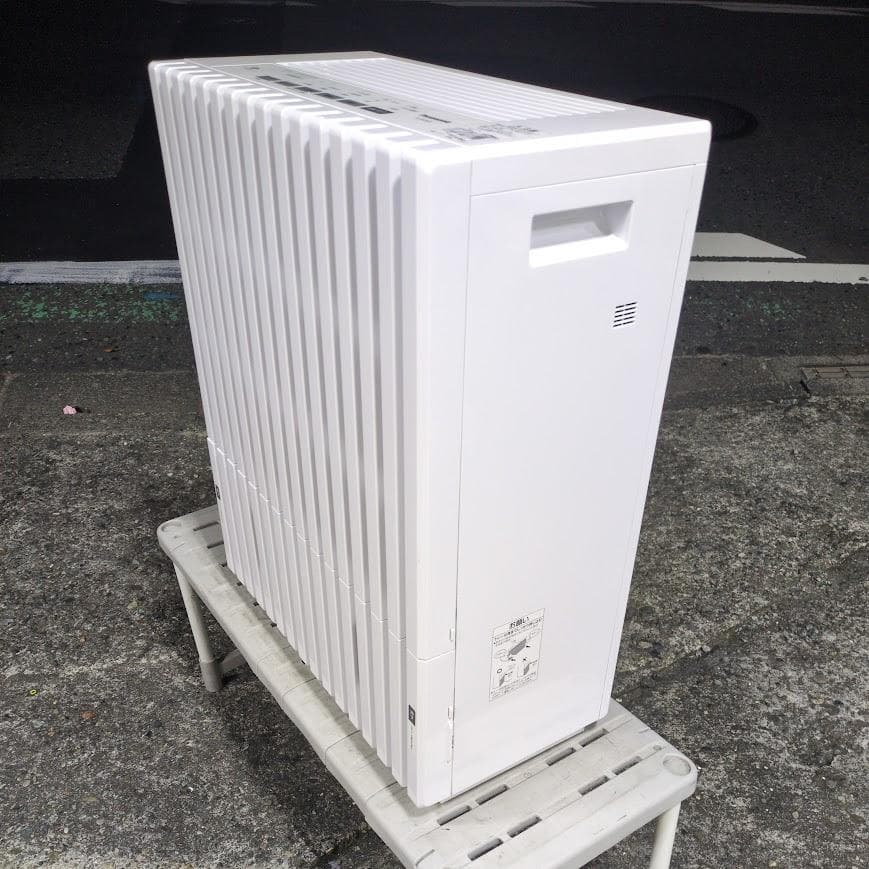 パナソニック 加湿機 気化式 ナノイー搭載 ~64畳 FE-KXP23
