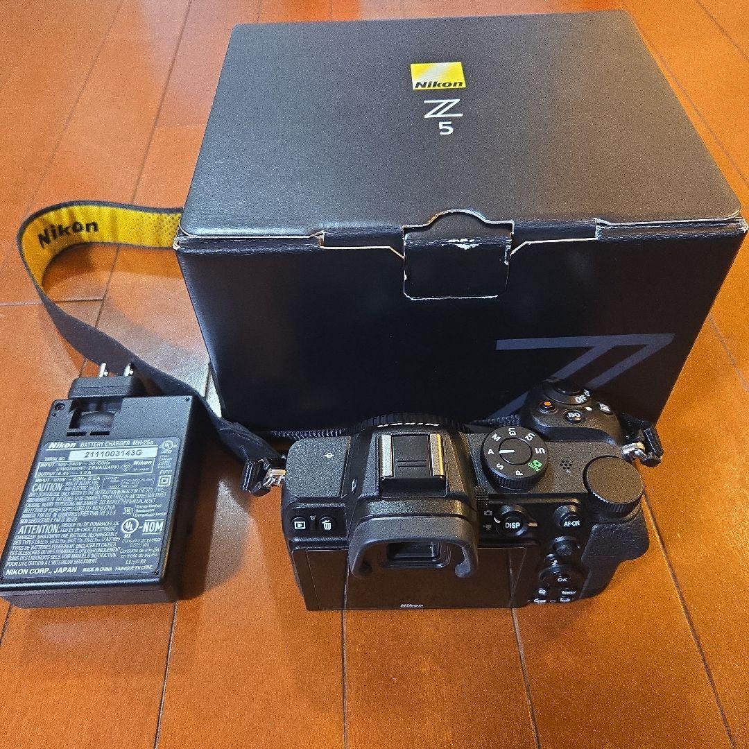 【美品】Nikon Z 5 デジタル一眼レフカメラ 本体