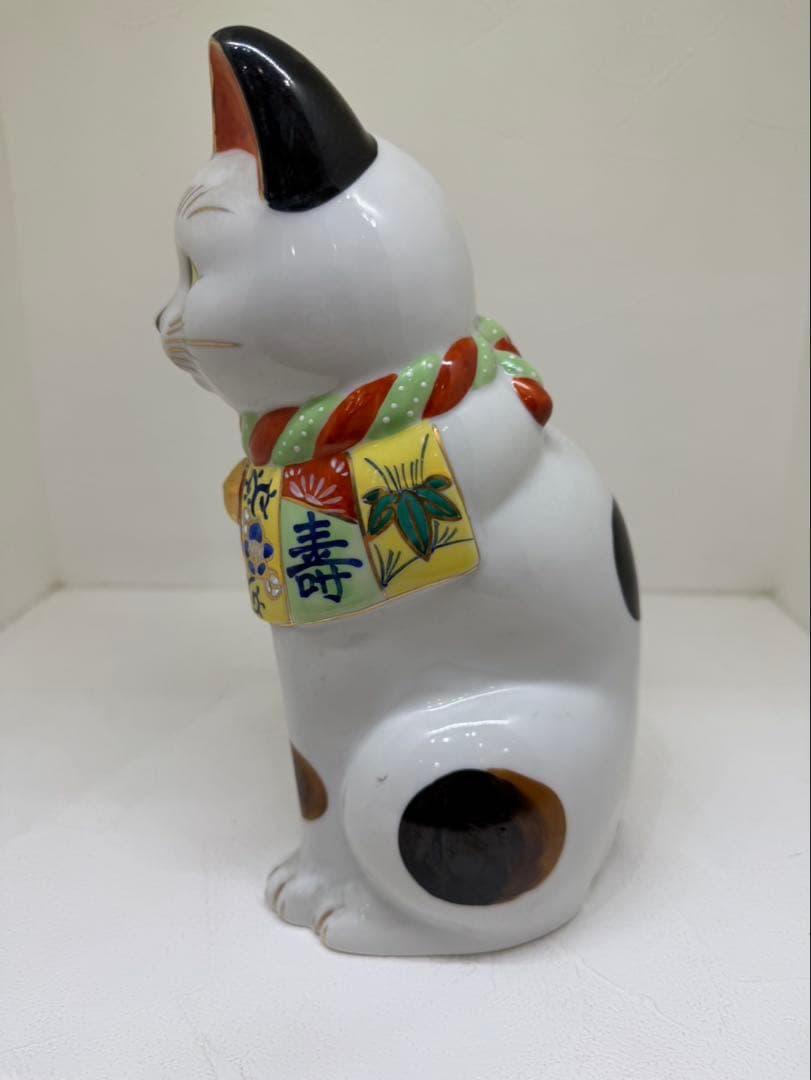 招き猫 陶器製 多色使い