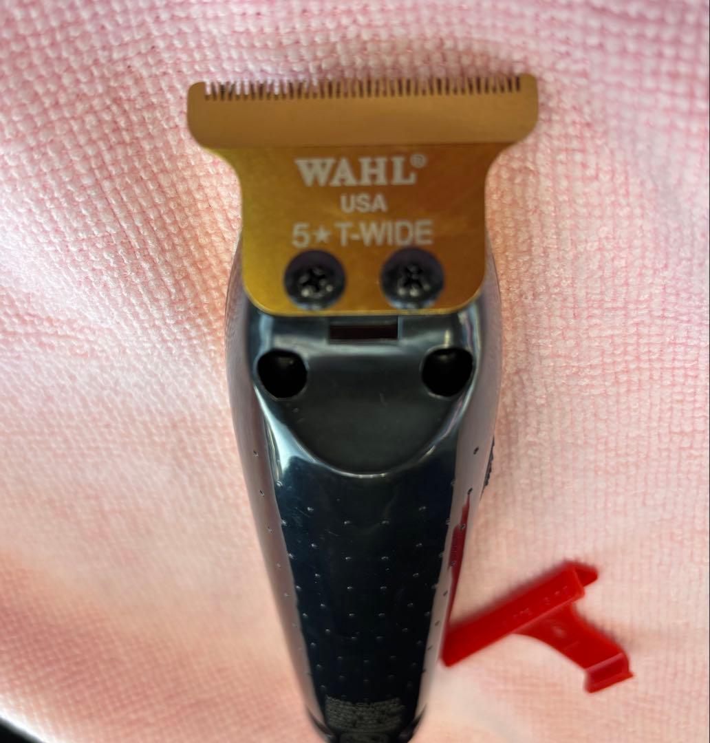 ウォールバリカン.WAHL Detailer トリマー.充電スタンド付き