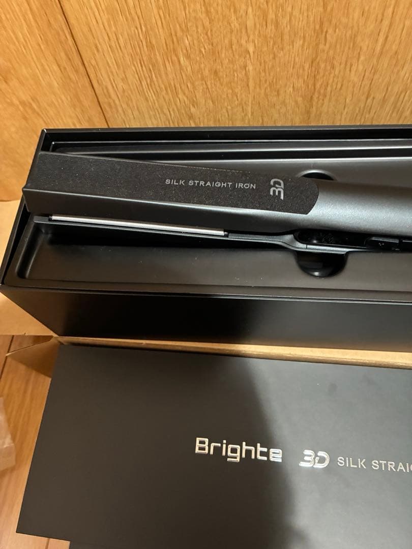 Brighte ブライト　3D シルクストレートアイロン