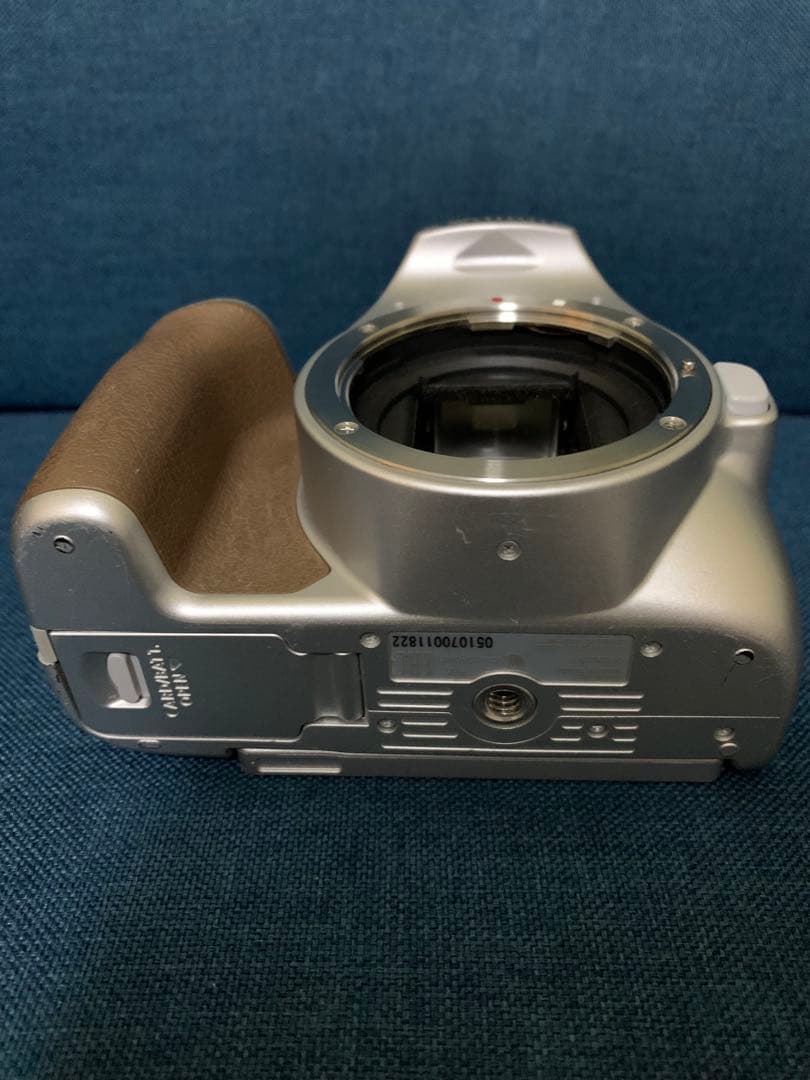 限定⭐︎ Canon EOS KISS X10 シルバー デジタル一眼レフカメラ