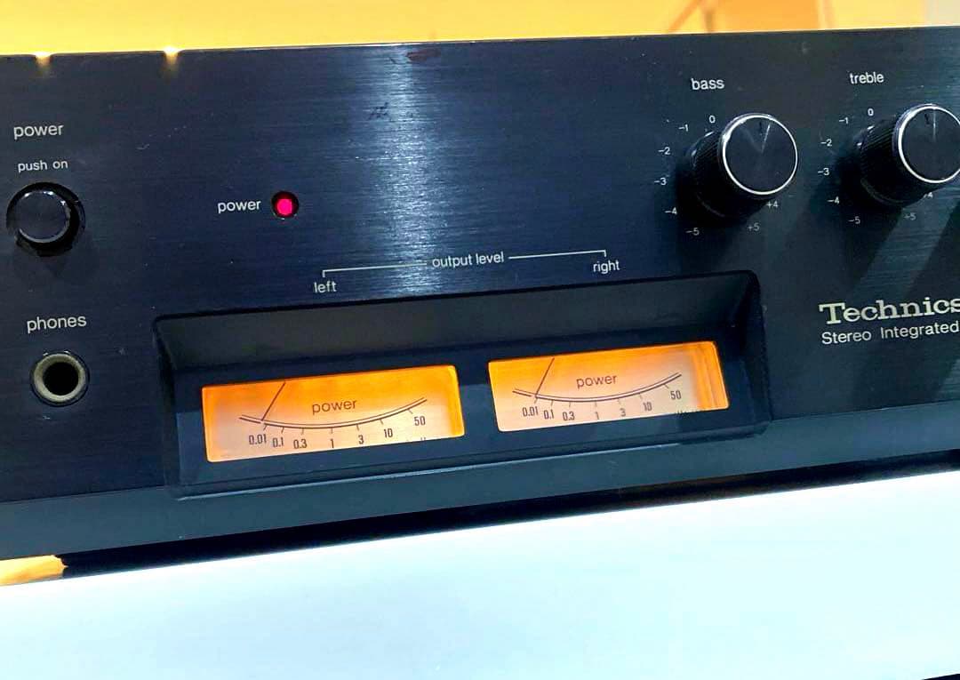 Technics プリメインアンプ SU-2400 動作品