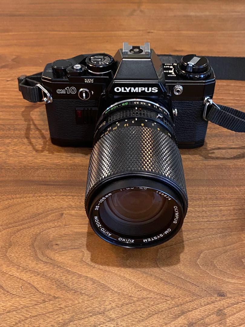 OLYMPUS OM-10 フィルムカメラ黒　35-105 マクロズーム　動作品