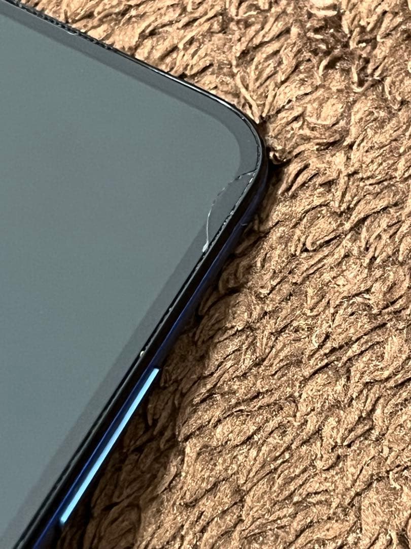 画面割れ　Xiaomi Redmi Note 11 SIMフリー